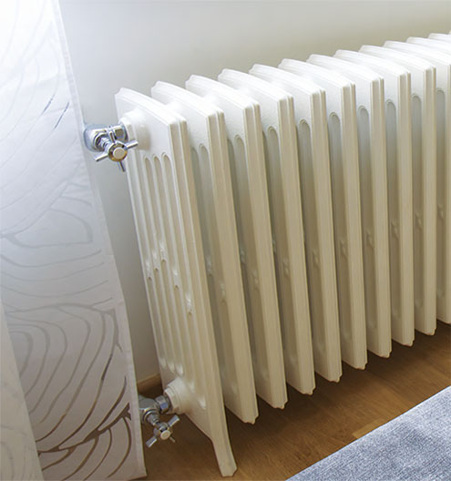 beyaz 6 kolonlu döküm radyatör